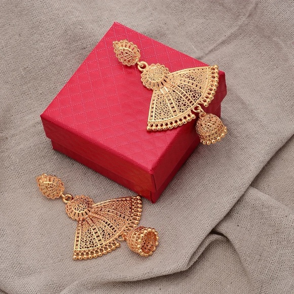 New- Statement Earrings, Gold Earrings, Africa Jewelry, Wedding Golf Earrings - Picture 4 of 8